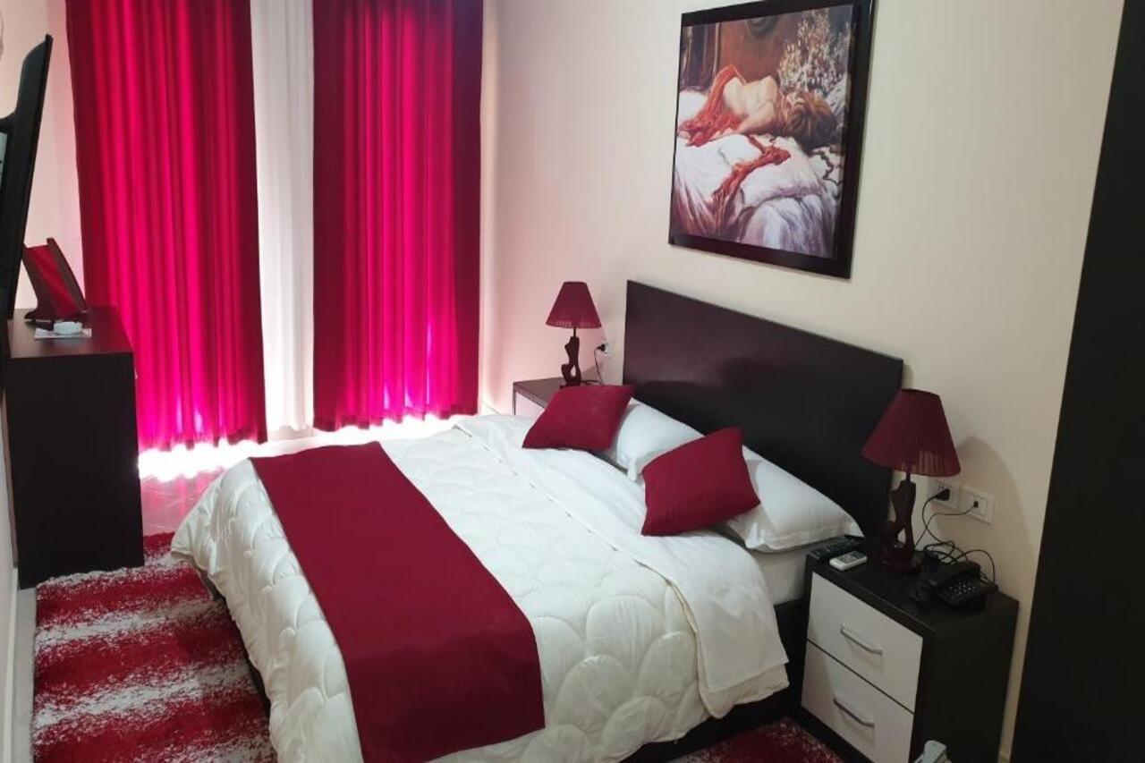 Haris Hotel فلورا المظهر الخارجي الصورة