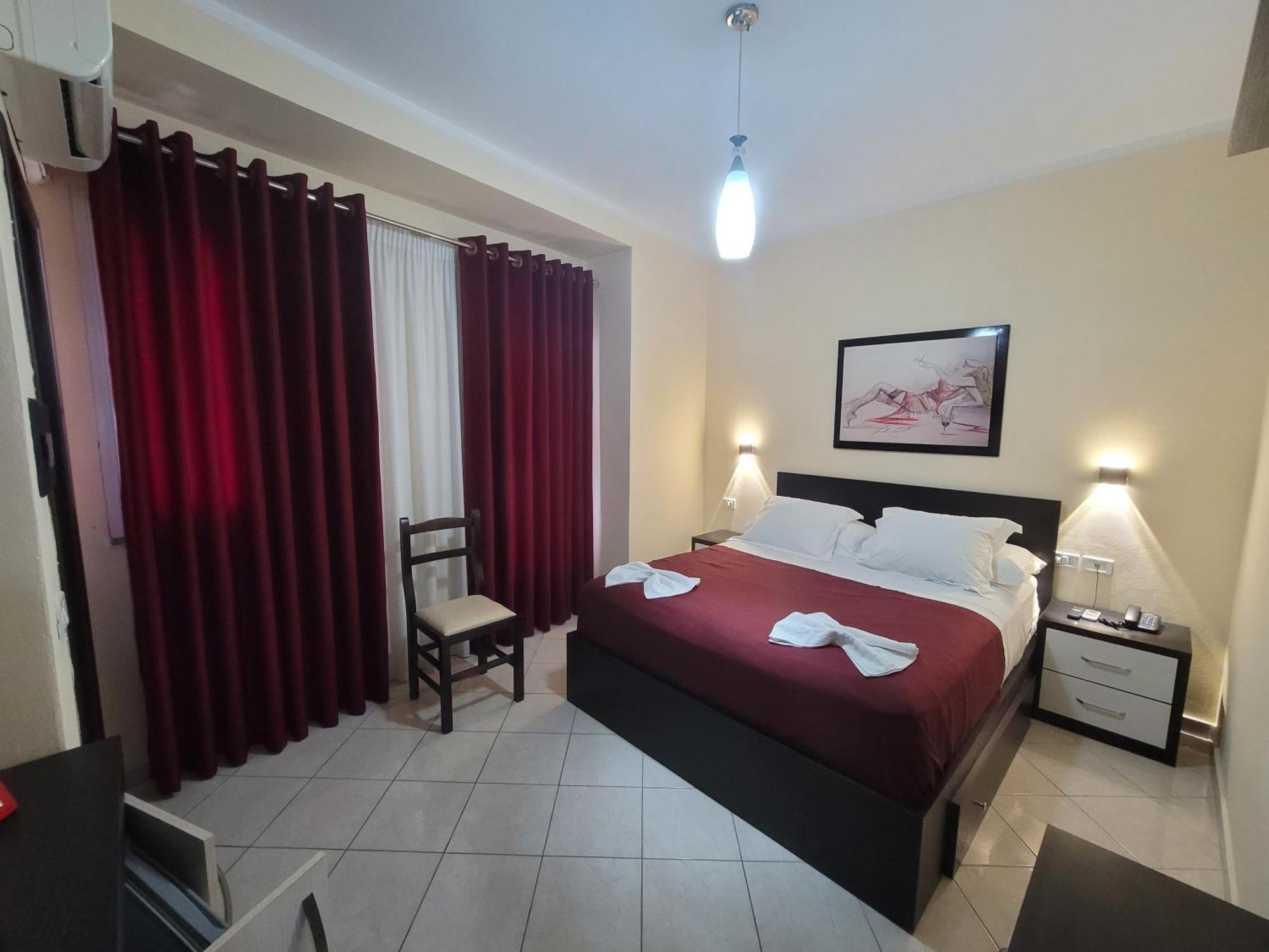 Haris Hotel فلورا المظهر الخارجي الصورة