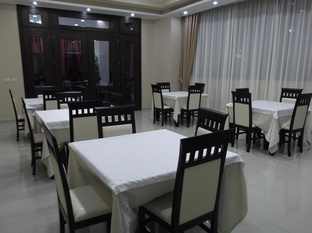 Haris Hotel فلورا المظهر الخارجي الصورة