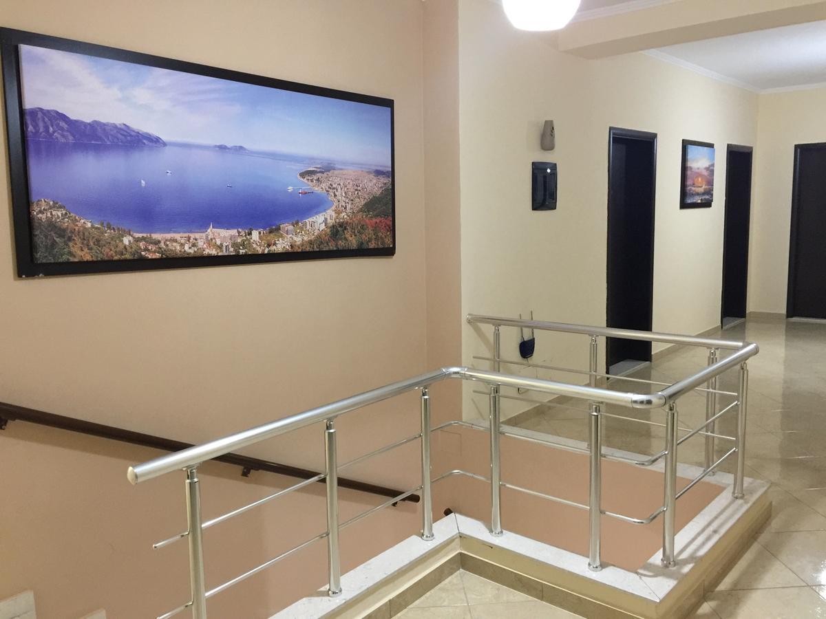 Haris Hotel فلورا المظهر الخارجي الصورة